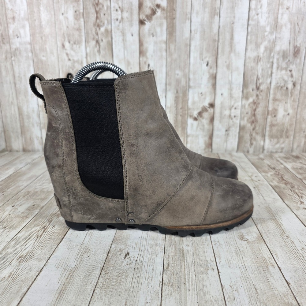 Sorel Wedge Heel‎ Ankle Booties Leather Chelsea Style Taupe Size 8.5